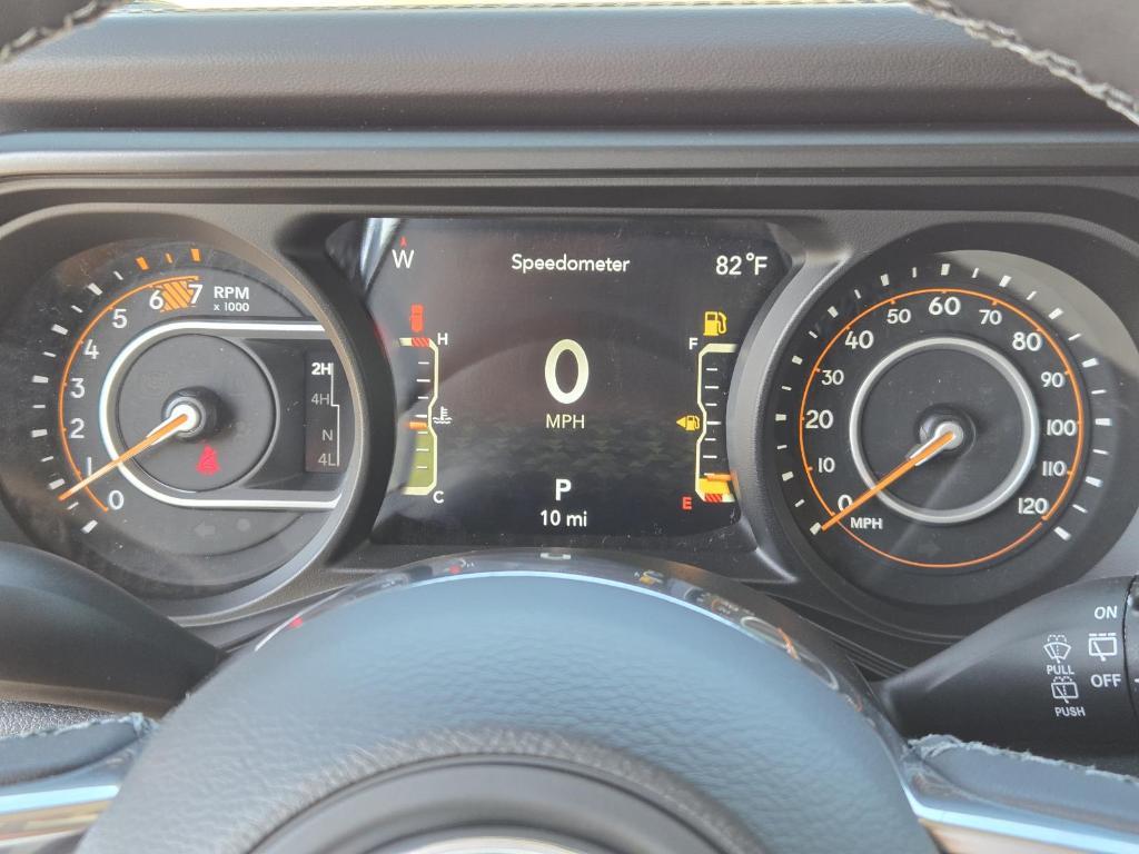 new 2025 Jeep Wrangler car, priced at $58,040