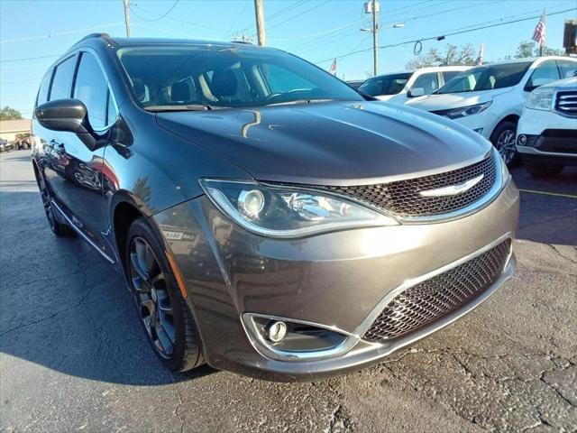 used 2017 Chrysler Pacifica car, priced at $12,499