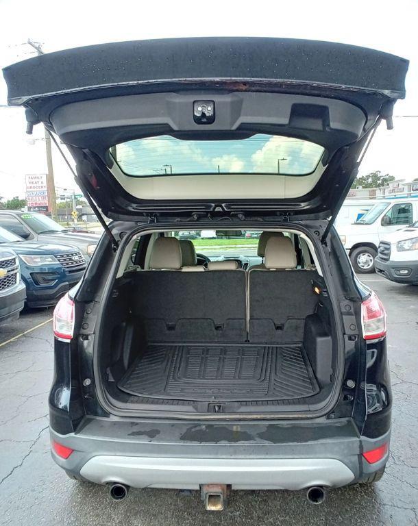 used 2013 Ford Escape car, priced at $5,999