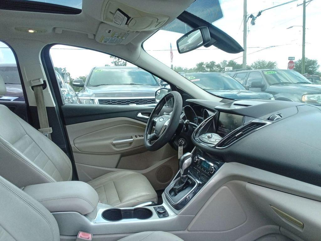 used 2013 Ford Escape car, priced at $5,999