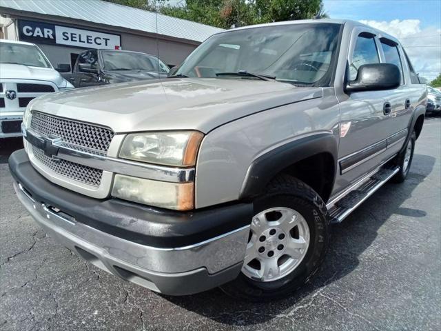 used 2004 Chevrolet Avalanche car, priced at $8,499