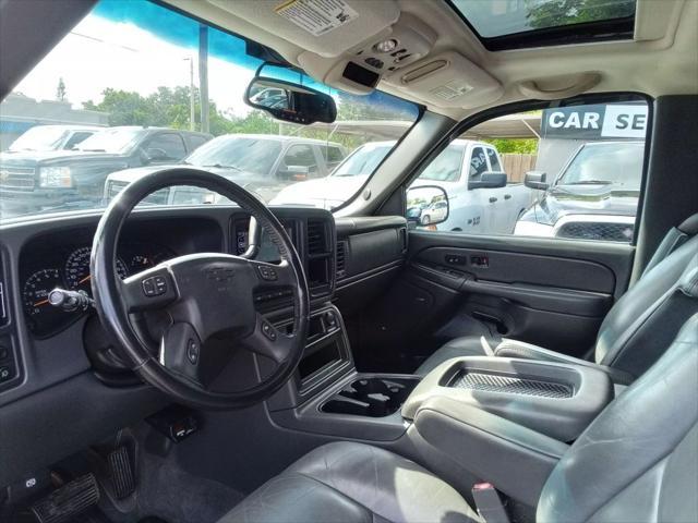 used 2004 Chevrolet Avalanche car, priced at $8,499