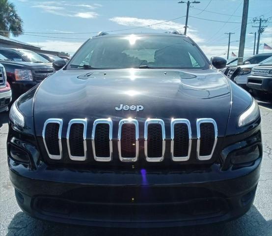 used 2015 Jeep Cherokee car, priced at $7,999