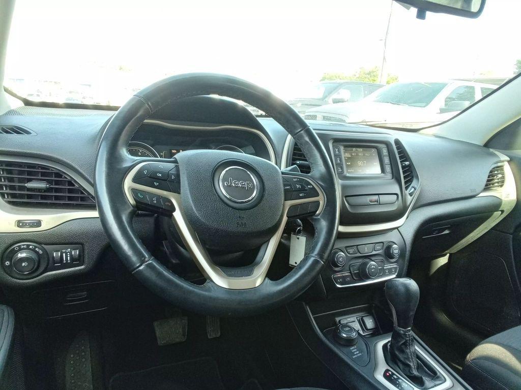 used 2015 Jeep Cherokee car, priced at $6,999