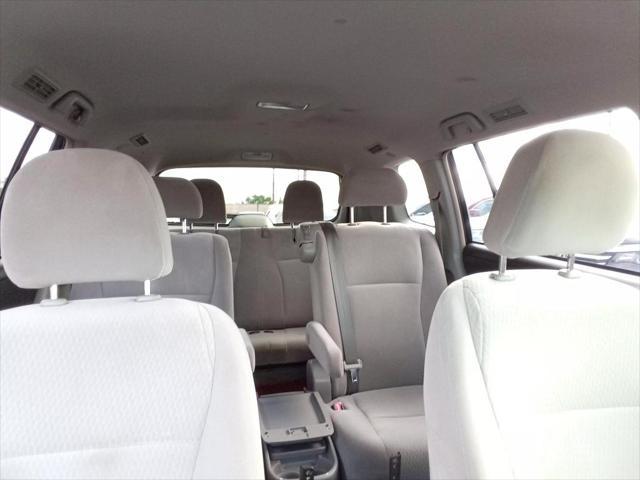 used 2008 Toyota Highlander car, priced at $5,499