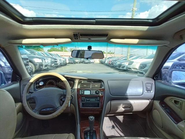 used 2002 Mitsubishi Diamante car, priced at $3,999