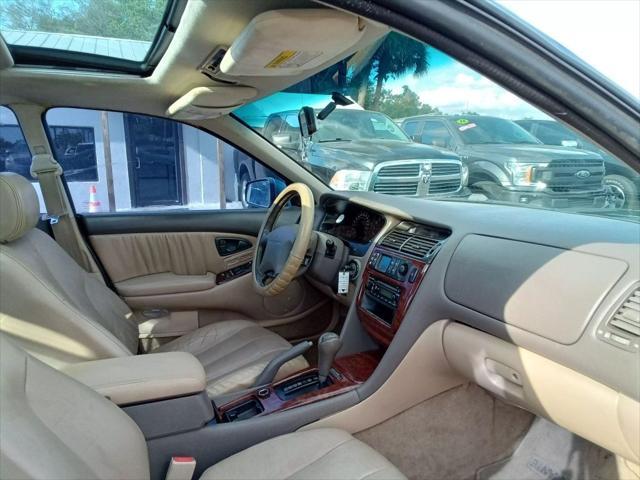 used 2002 Mitsubishi Diamante car, priced at $3,999