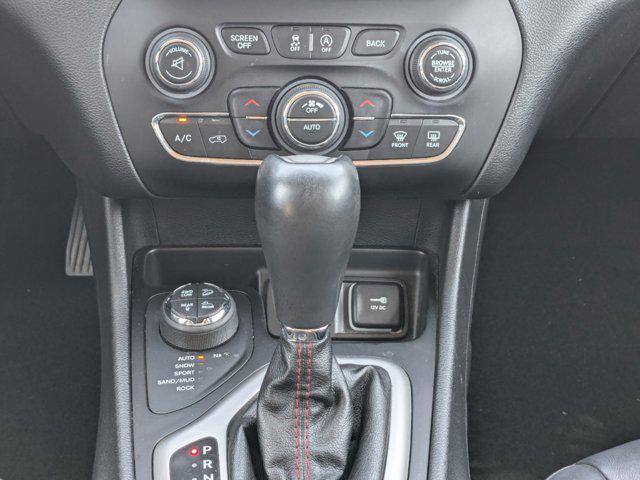 used 2015 Jeep Cherokee car