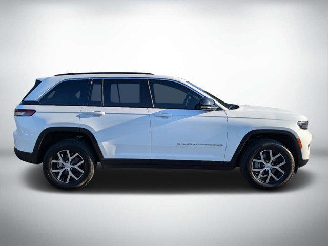 used 2024 Jeep Grand Cherokee car, priced at $39,679