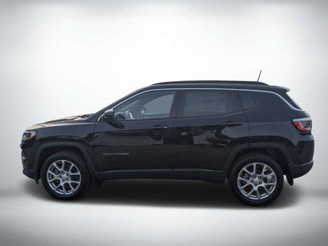 new 2023 Jeep Compass car, priced at $33,594