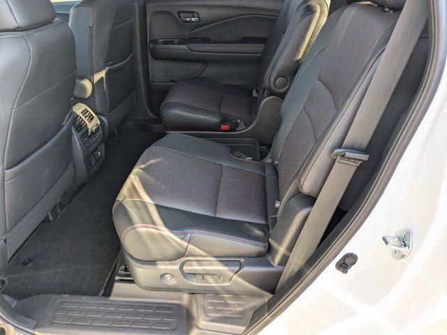 used 2022 Honda Pilot car, priced at $39,092