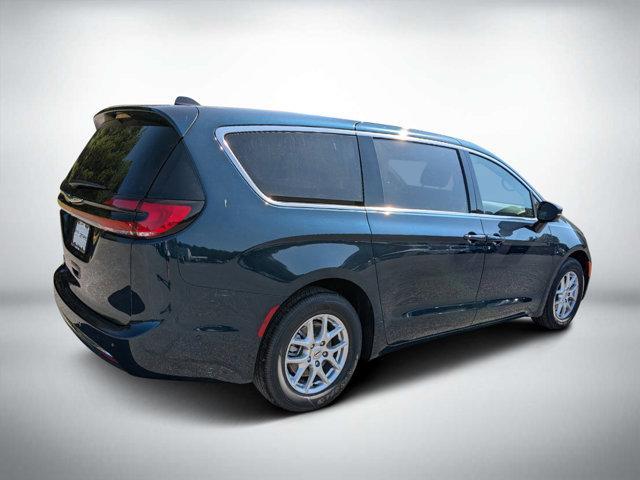 new 2025 Chrysler Pacifica car, priced at $47,815