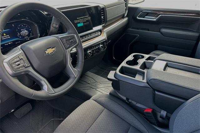 new 2025 Chevrolet Silverado 1500 car, priced at $50,080