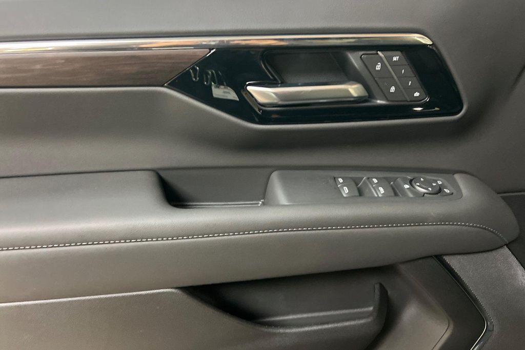 new 2026 Chevrolet Suburban car, priced at $72,334