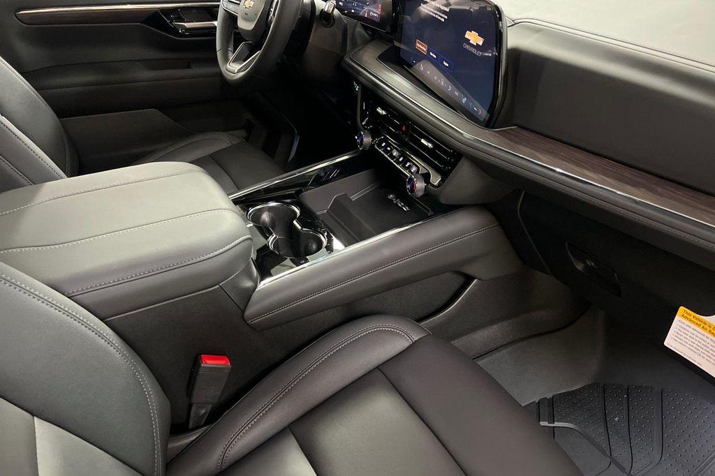 new 2026 Chevrolet Suburban car, priced at $72,334