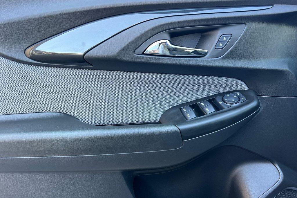 used 2023 Chevrolet TrailBlazer car, priced at $19,611