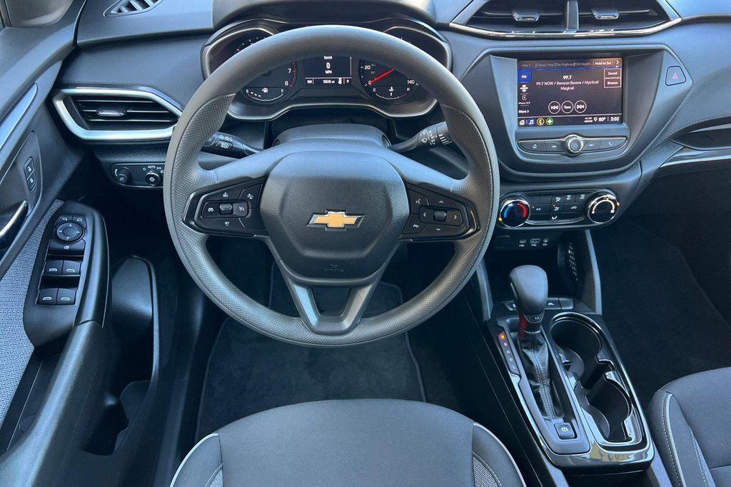 used 2023 Chevrolet TrailBlazer car, priced at $19,611