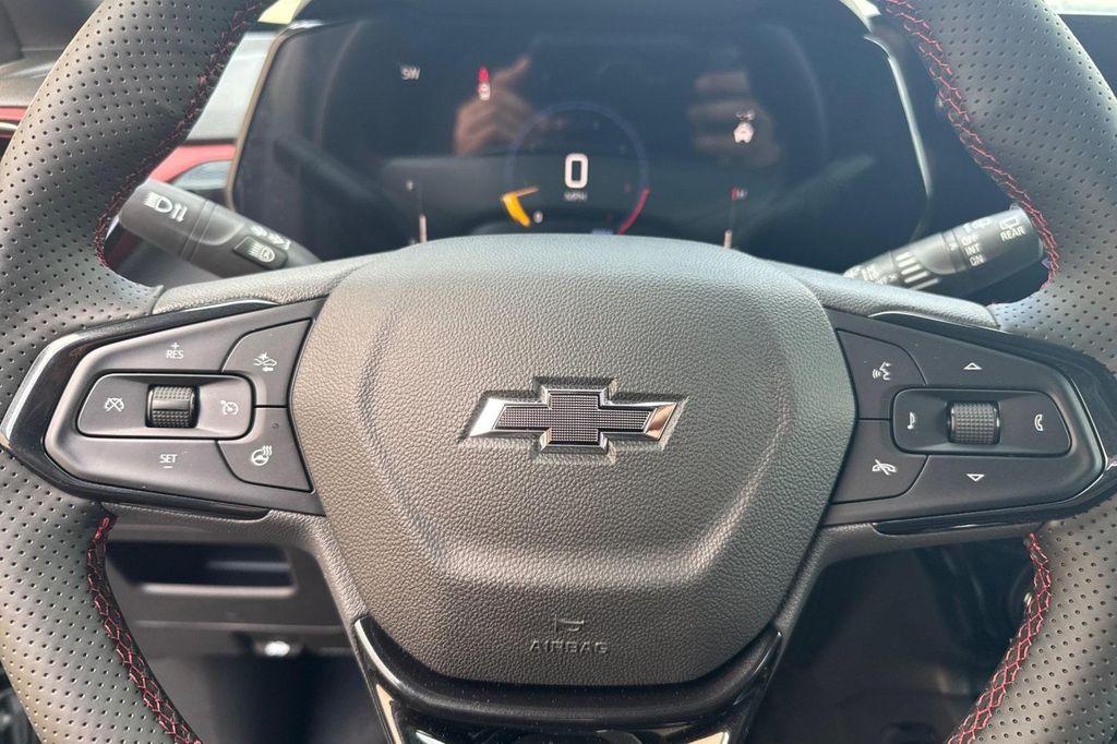 new 2025 Chevrolet TrailBlazer car, priced at $27,499