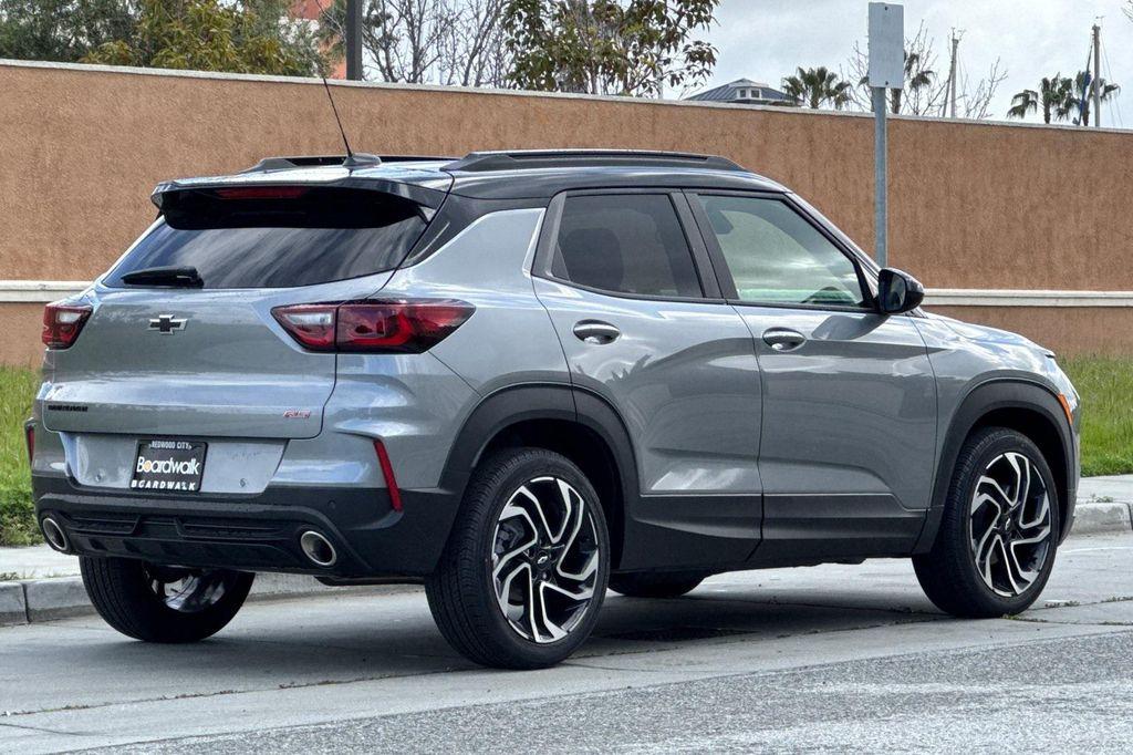 new 2025 Chevrolet TrailBlazer car, priced at $27,499