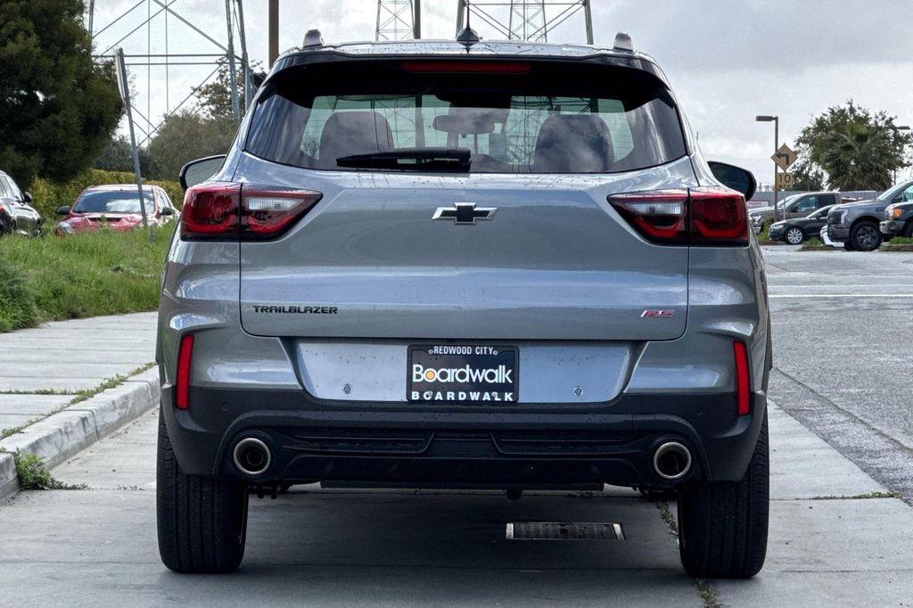 new 2025 Chevrolet TrailBlazer car, priced at $27,499