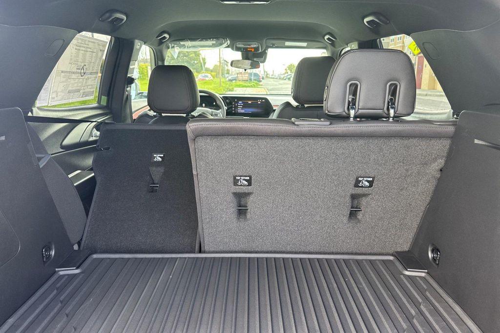 new 2025 Chevrolet TrailBlazer car, priced at $27,499