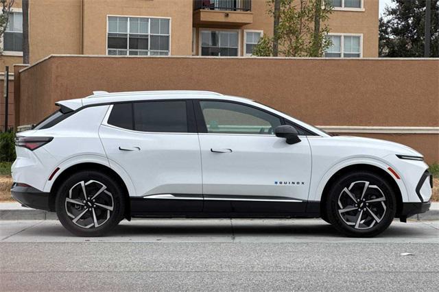 new 2024 Chevrolet Equinox car, priced at $40,745