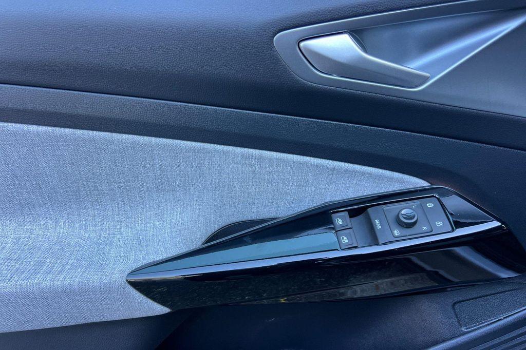 used 2024 Volkswagen ID.4 car, priced at $26,500