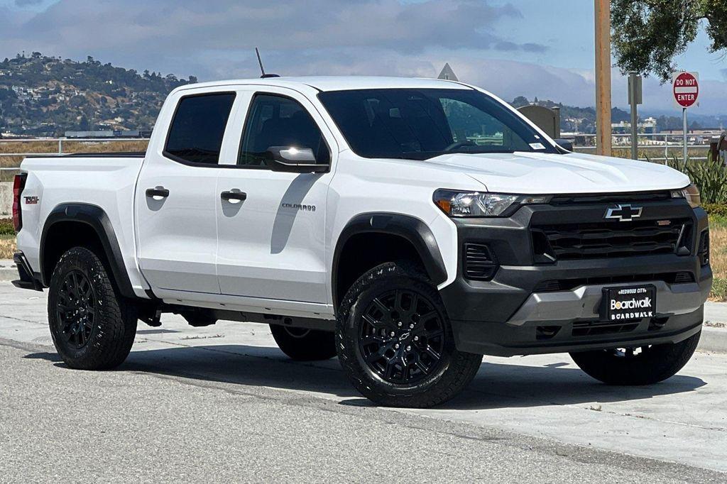 new 2025 Chevrolet Colorado car, priced at $38,626