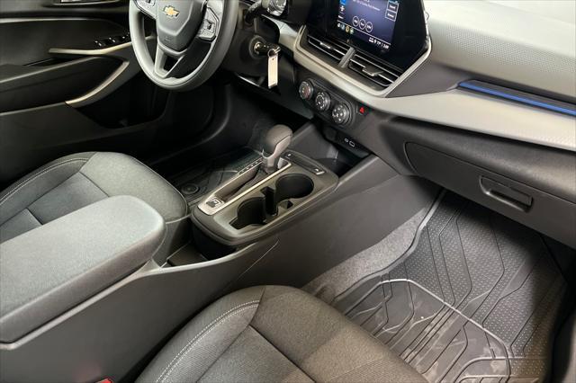 new 2025 Chevrolet Trax car, priced at $22,780