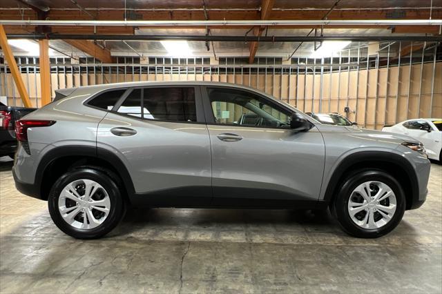 new 2025 Chevrolet Trax car, priced at $22,780