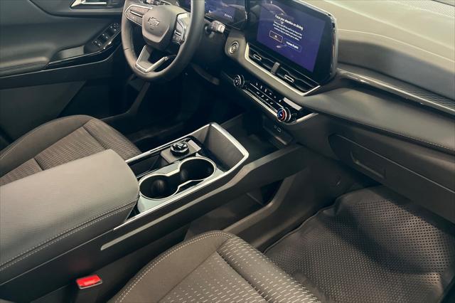 new 2026 Chevrolet Equinox car, priced at $31,040