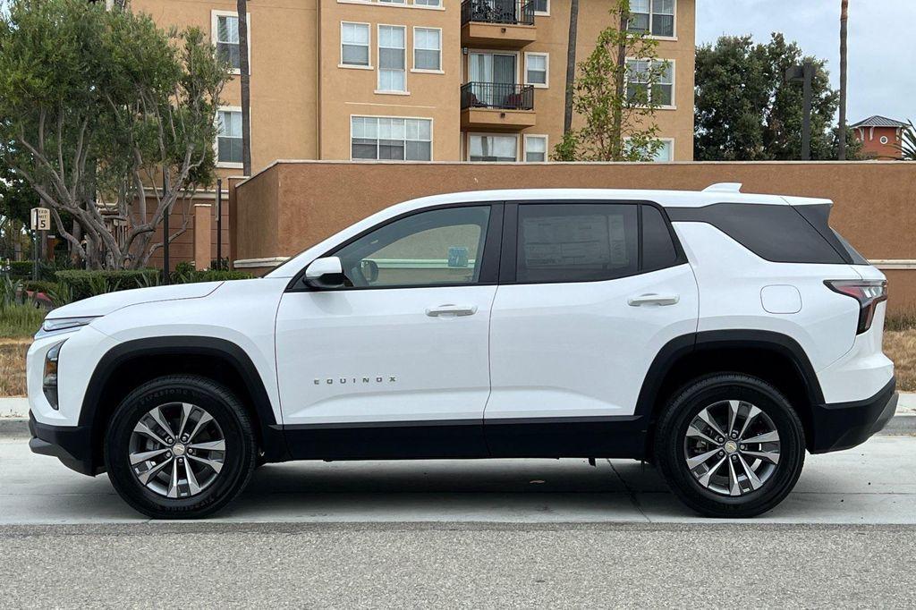 new 2026 Chevrolet Equinox car, priced at $30,017
