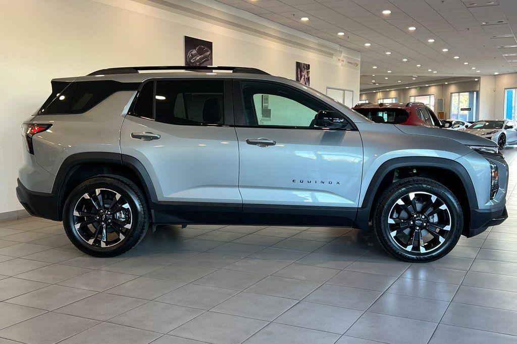 new 2026 Chevrolet Equinox car, priced at $38,437