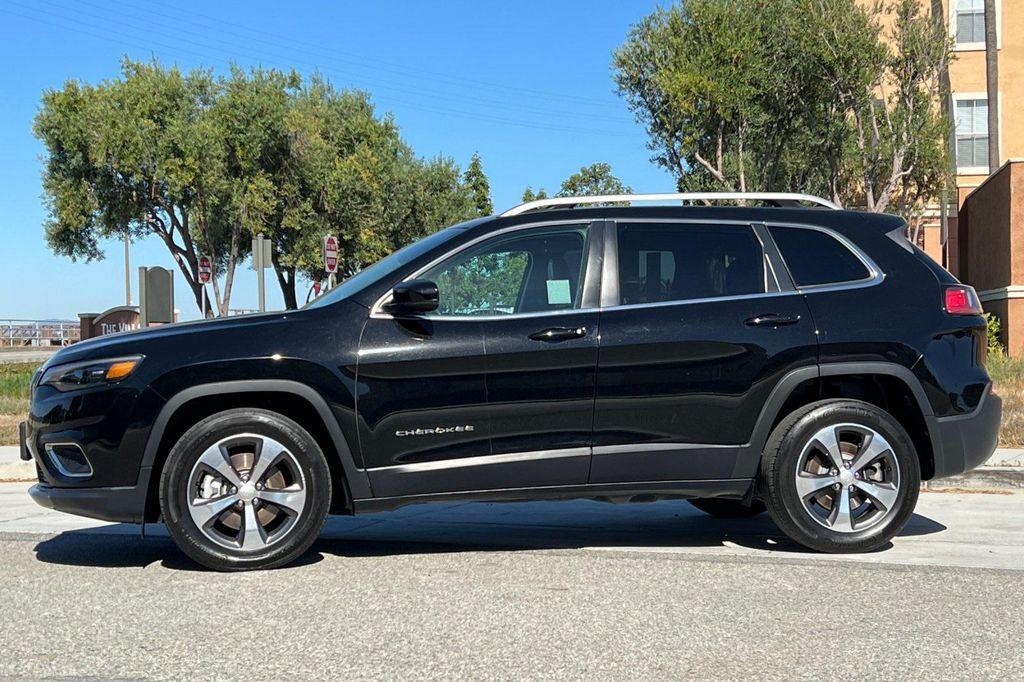 used 2019 Jeep Cherokee car, priced at $17,998