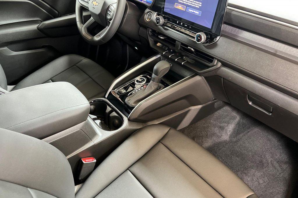 new 2025 Chevrolet Colorado car, priced at $34,599