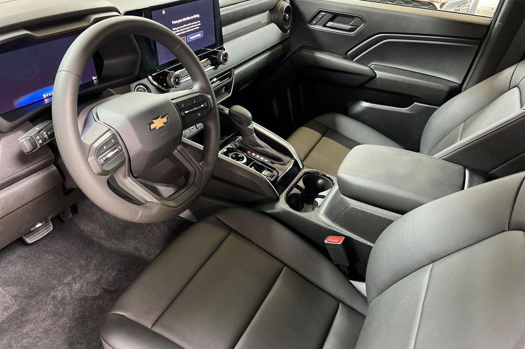 new 2025 Chevrolet Colorado car, priced at $34,599