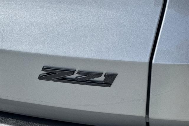 new 2025 Chevrolet Traverse car, priced at $56,130