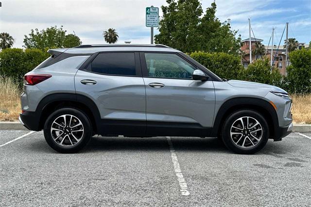 new 2025 Chevrolet TrailBlazer car, priced at $29,720