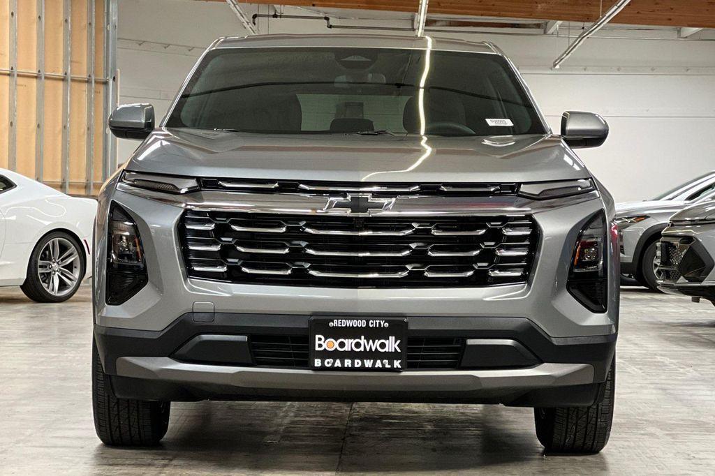 new 2026 Chevrolet Equinox car, priced at $30,017