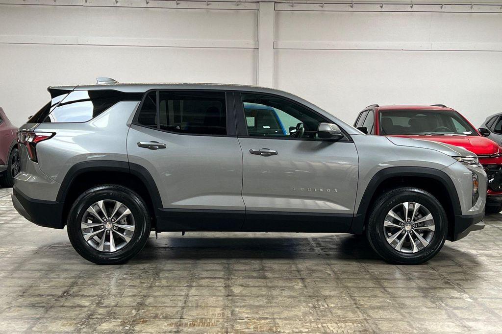 new 2026 Chevrolet Equinox car, priced at $30,017