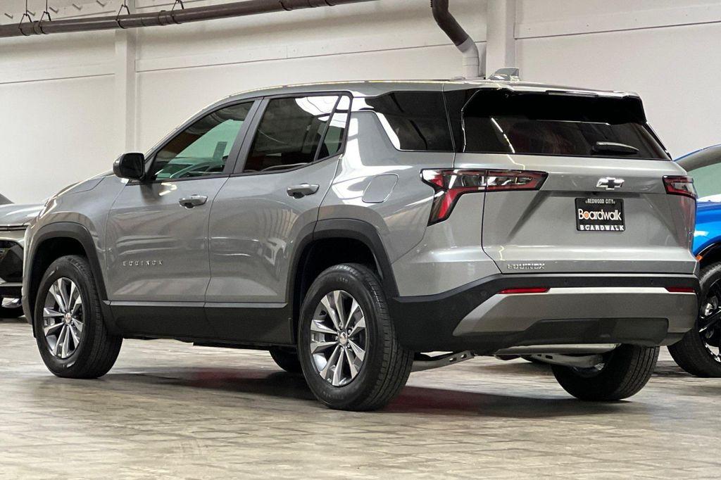 new 2026 Chevrolet Equinox car, priced at $30,017