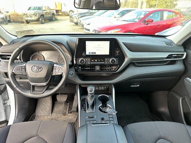 used 2023 Toyota Highlander car, priced at $36,595