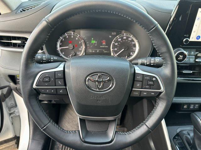 used 2023 Toyota Highlander car, priced at $36,595