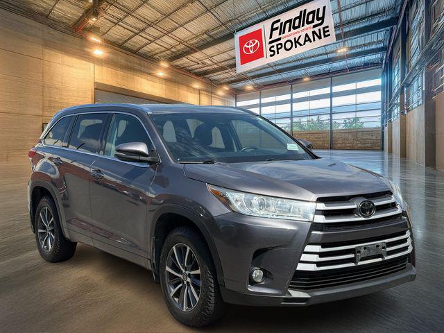 used 2018 Toyota Highlander car, priced at $23,595