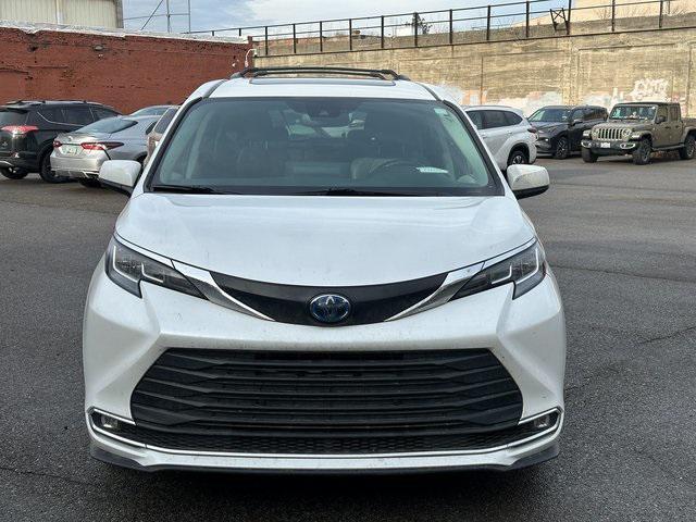 used 2022 Toyota Sienna car, priced at $37,995