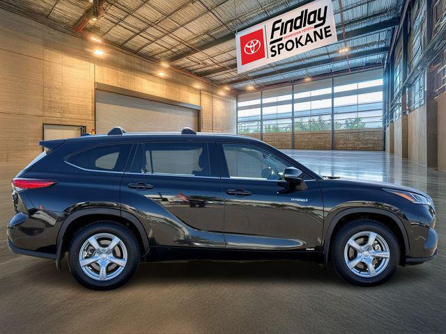 used 2021 Toyota Highlander Hybrid car, priced at $36,363
