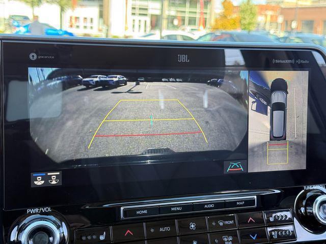 used 2021 Toyota Highlander Hybrid car, priced at $36,363