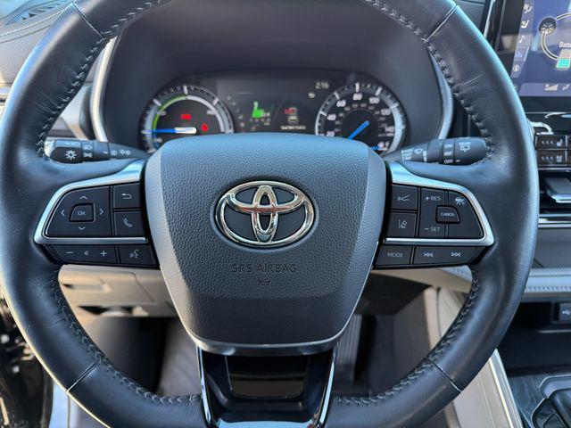 used 2021 Toyota Highlander Hybrid car, priced at $36,363