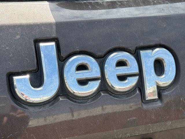used 2017 Jeep Grand Cherokee car, priced at $16,995