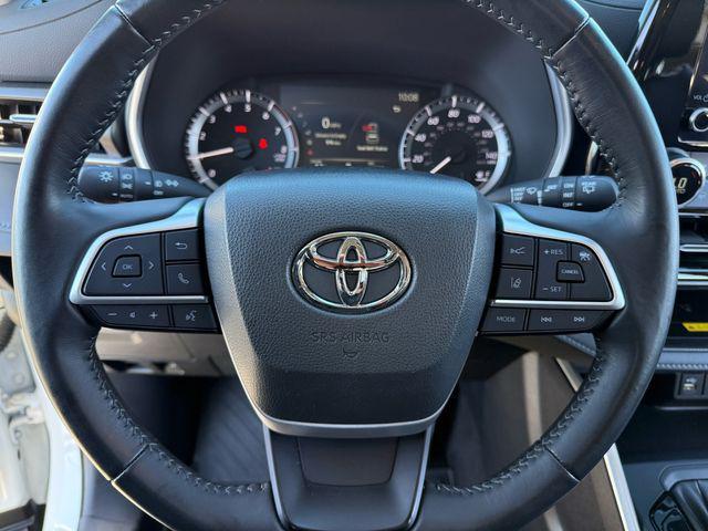 used 2023 Toyota Highlander car, priced at $41,995